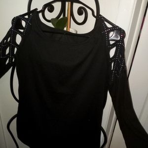 Women's long-sleeved tee shirt medium